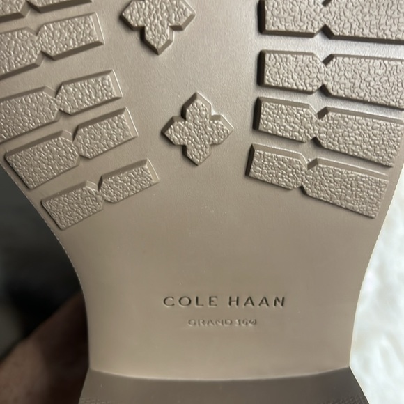 COLE HAAN  Grand Ambition Westerly Bootie water resistant boot. - Picture 3 of 7
